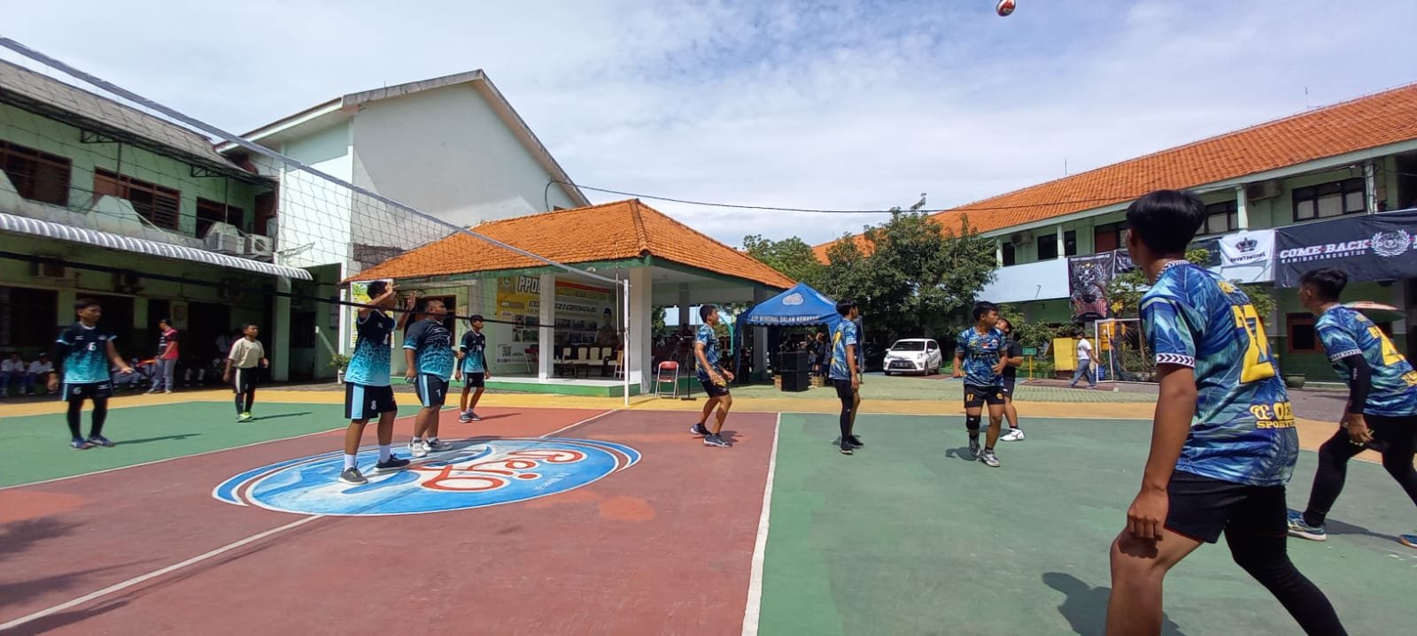 Ekstrakurikuler Bola Voli